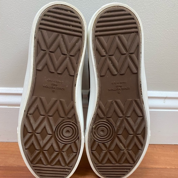 Authentic Louis Vuitton Sneakers - Picture 6 of 6